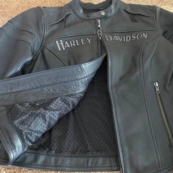 Harley Davidson Miss Enthusiast Leather Jacket EUC​​​​​​​​ - Picture 8 of 9